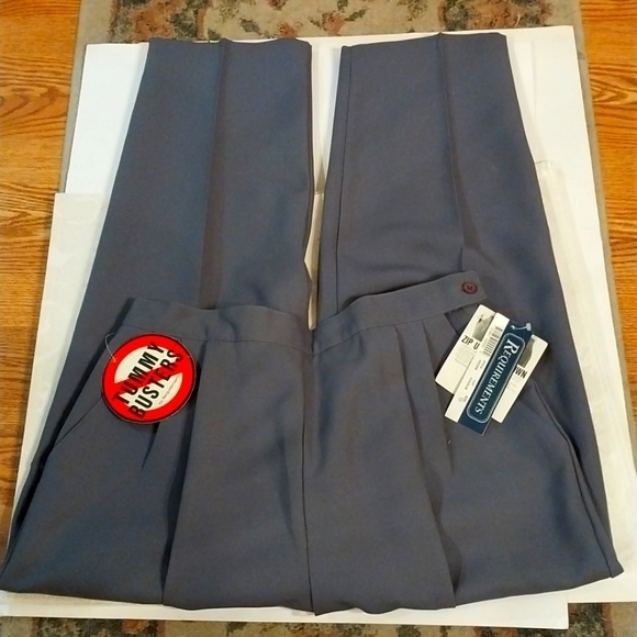 Requirements Pants - Requirements‎ NWT Women's Pants Size 18/28 Gray "Tummy Busters" Side Zip